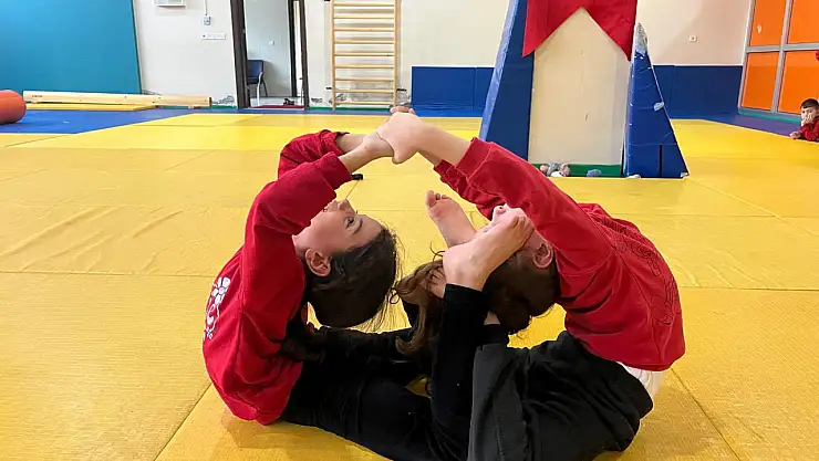 Artistik Cimnastik Antrenmanları Yeni Spor Salonu'nda Yoğun İlgi Görüyor