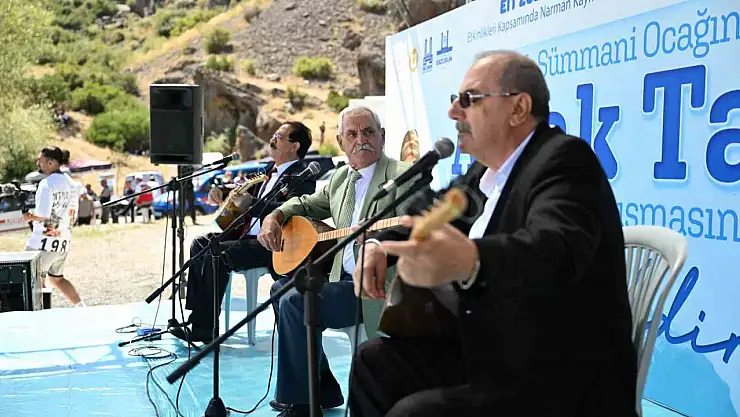 Âşık Sümmani, Narman'da düzenlenen etkinlikle anıldı, validen anlamlı mesajlar geldi