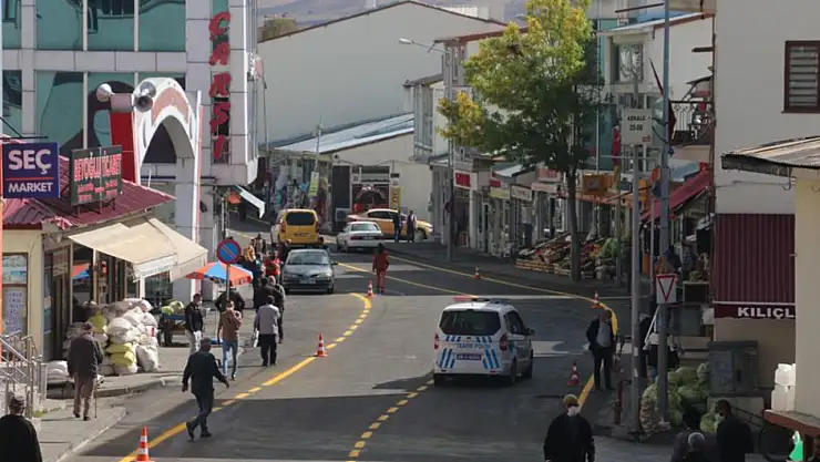 Aşkale'de 4.4 büyüklüğünde deprem, hasar yok ancak hissedildi