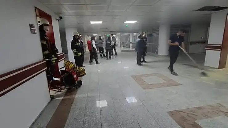 Atatürk Üniversitesi Hastanesinde Yangın Büyümeden Söndürüldü