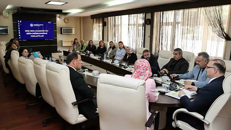 Atatürk Üniversitesi'nde 2025-2026 Akademik Yılı İçin Birim Değerlendirme Toplantıları Başladı