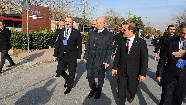 Atatürk Üniversitesi, YÖK araştırma sıralamasında 16. sıraya yükseldi, başarıda ekip ruhu vurgusu yapıldı