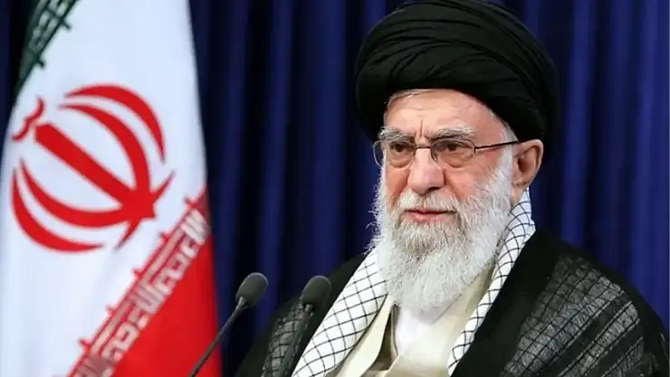 Ayetullah Hamaney Aslen Nereli, Ağrılı mı?