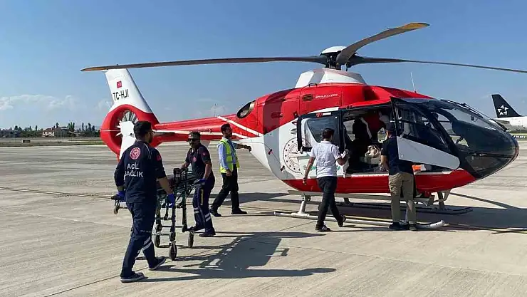Bahçesaray'da 17 Yaşındaki Genç Hastanın Hayatı Ambulans Helikopterle Kurtarıldı: Van'a Uçuş Gerçekleşti!