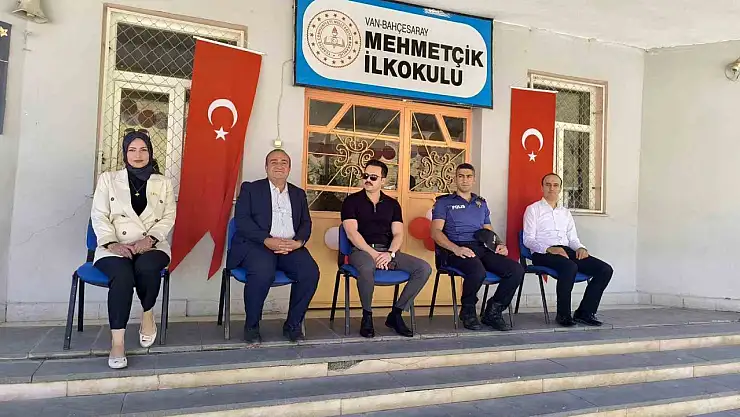 Bahçesaray'da İlköğretim Haftası Coşkuyla Kutlandı Kaymakam Başarı Diledi