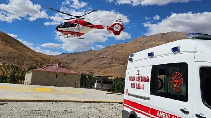 Bahçesaray'da Kalp Rahatsızlığı Bulunan Hasta Helikopter Ambulansla Van'a Sevk Edildi