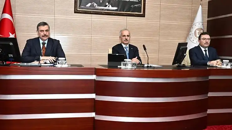 Bakan Uraloğlu'ndan Erzurum'a Dev Yatırım Açıklamaları: Hızlı Tren, Tüneller ve Ulaşım Projelerinde Son Durum