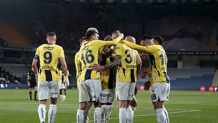 Başakşehir Fenerbahçe geniş özeti! Golleri kim attı, maç kaç kaç bitti? Başakşehir Fenerbahçe maç özeti ve golleri!
