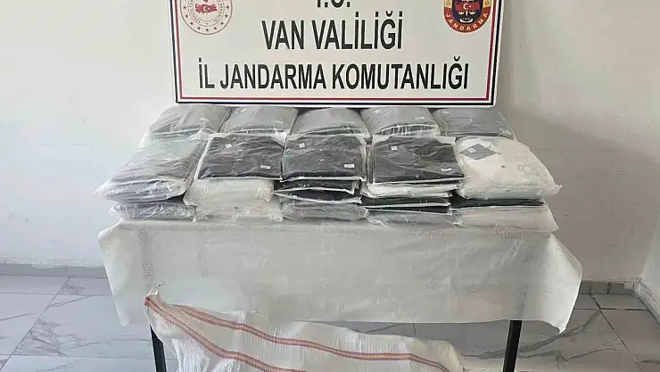Başkale'de 3 milyon TL değerinde gümrük kaçağı malzeme ele geçirildi