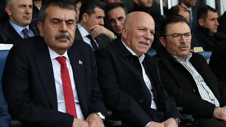 Başkan Sekmen'den Bakan Tekin'e destek