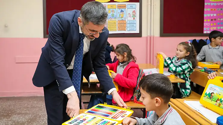 Başkan Tanğlay'dan Minik Öğrencilere Anlamlı Ziyaret