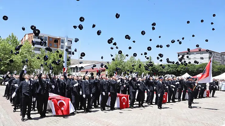 Başkan Tanğlay, POMEM Mezuniyet Törenine Katıldı