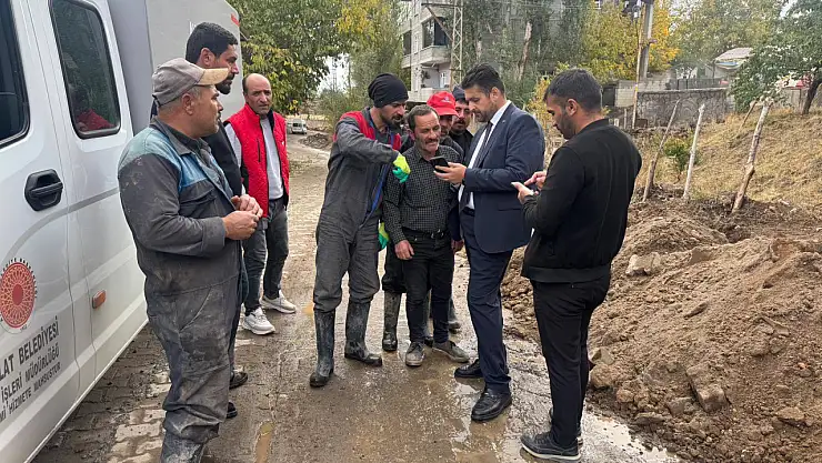 Başkan Yavuz Gülmez Tahta Süleyman Mahallesi'nde İçme Suyu Sorununu Çözüyor