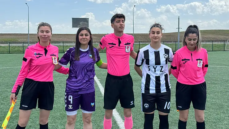 Bayazıt Spor kadın futbol takımı yükselme maçında elendi