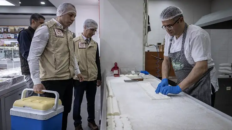 Bayram öncesi tatlı ve şekerleme üreten iş yerlerine sıkı denetim