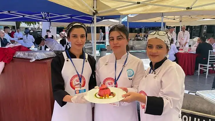 BEÜ, Üniversiteler Arası Yemek Yarışmasında Türkiye İkincisi Oldu
