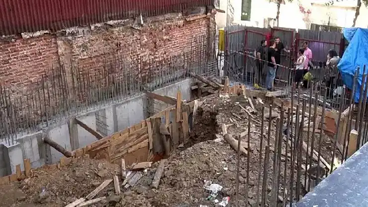 Beyoğlu'nda İnşaat Alanında Meydana Gelen Göçükte Bir İşçi Toprak Altında Mahsur Kaldı