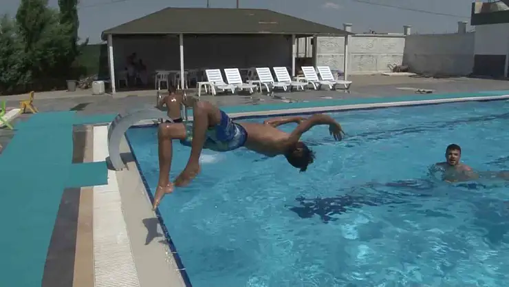 Bir saniyelik dalış ömür boyu felçle sonuçlanabilir