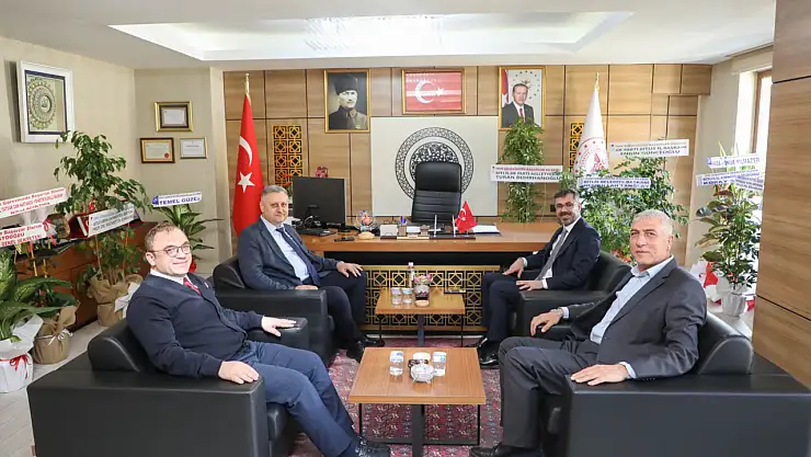 Bitlis Belediye Başkanı Nesrullah Tanğlay'dan İl Sağlık Müdürü Ergene'ye Ziyaret