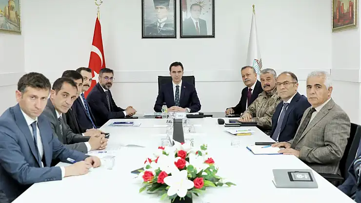 Bitlis Belediyesi, Gençlik Festivali ve Kitap Fuarı Hazırlık Toplantısına Katıldı