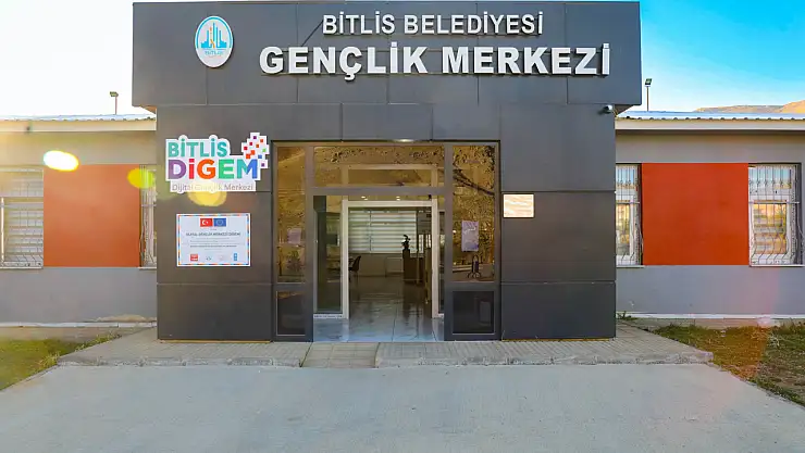 Bitlis Belediyesi Gençlik Merkezi, Geleceğin Mesleklerine Yön Veriyor