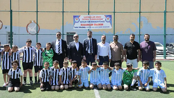 Bitlis Belediyesi'nden İlkokullar Arası Futbol Turnuvası Başlangıcı