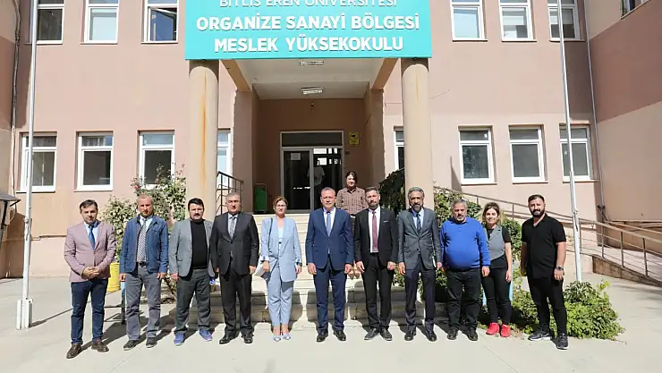 Bitlis Eren Üniversitesi'nde Yeni Öğrenciler İçin Oryantasyon Eğitimi Devam Ediyor