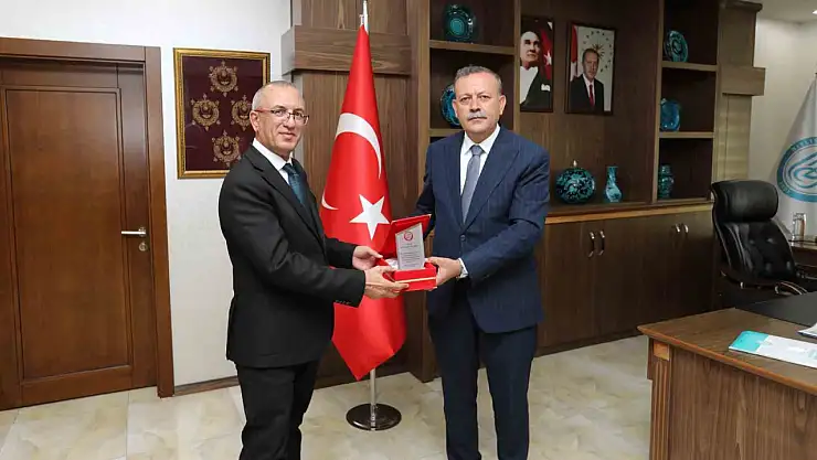 Bitlis Eren Üniversitesi, yemek yarışmasında Türkiye ikinciliği elde etti!