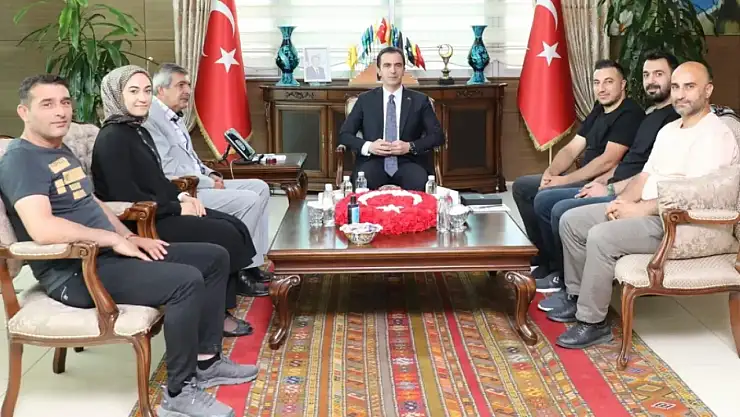 Bitlis Gazeteciler Cemiyeti ve İş Dünyasından Vali Karakaya'ya Ziyaret