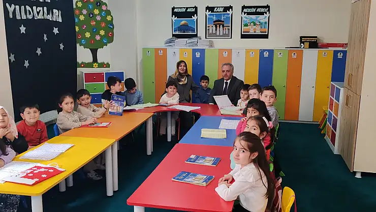 Bitlis İl Müftüsü Kadir Koçak'tan 4-6 Yaş Kur'an Kurslarına Ziyaret