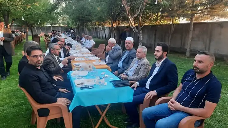 Bitlis İl Müftüsü Kadir Koçak Güroymak'ta Düğün Merasimine Katıldı