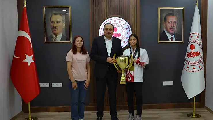 Bitlis'in gururu Korkmaz kardeşler başarılarına başarı ekledi