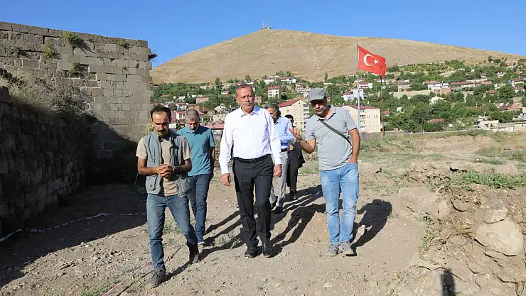 Bitlis Kalesi'nde Restorasyon ve Kazı Çalışmalarıyla Tarihi Miras Yeniden Canlanıyor
