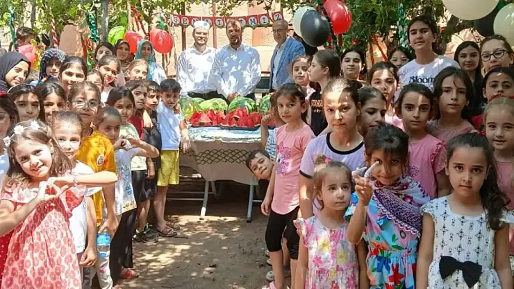 Bitlis Merkez Hüsrev Paşa Kur'an Kursu'nda Karpuz Şenliği Düzenlendi