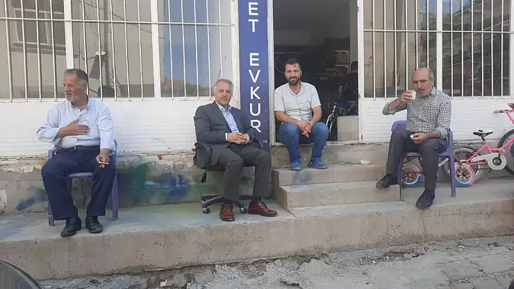 Bitlis Müftüsü Koçak esnafa moral destek ziyaretiyle dayanışma ruhunu güçlendirdi