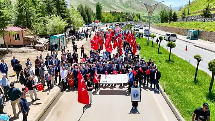 Bitlis'te 19 Mayıs Coşkusu Tören ve Etkinliklerle Kutlandı