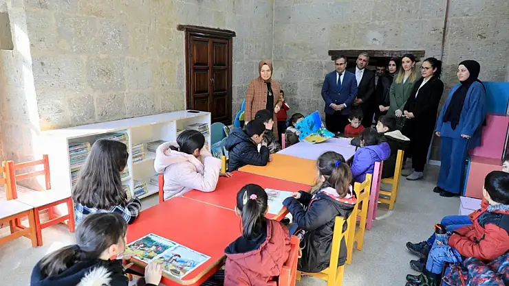 Bitlis'te 'Annemle Kütüphanedeyim' projesi başladı