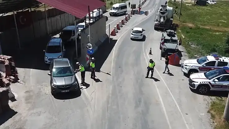 Bitlis'te Bayram Öncesi Drone Destekli Trafik Denetimi: 2 Araç Trafikten Men Edildi