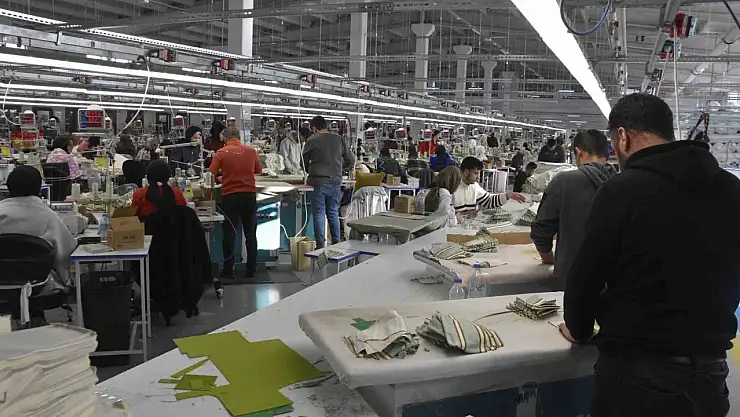 Bitlis'te devlet desteğiyle açılan fabrikalarda 13 bin kişi istihdam ediliyor