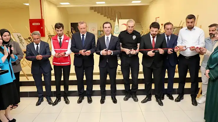 Bitlis'te El Sanatları Sergisi: Gelir İhtiyaç Sahiplerine Tekerlekli Sandalye Olacak