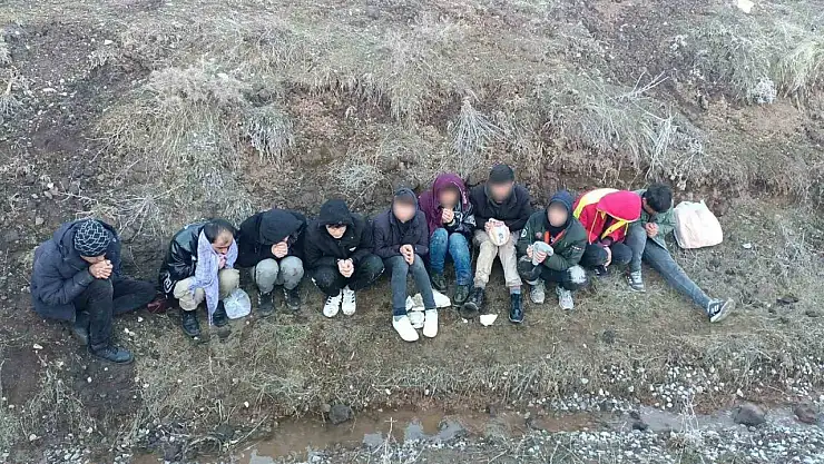 Bitlis'te göçmen kaçakçılığına darbe