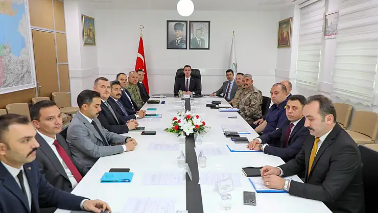 Bitlis'te Güvenlik Toplantısı Asayiş ve Stratejiler Masaya Yatırıldı