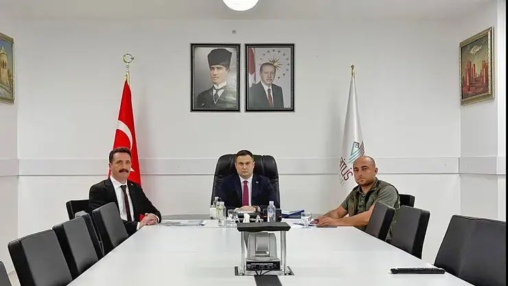 Bitlis'te Hayvan Hakları İçin Kritik Toplantı Yerel Yönetimlerin Rolü Tartışıldı