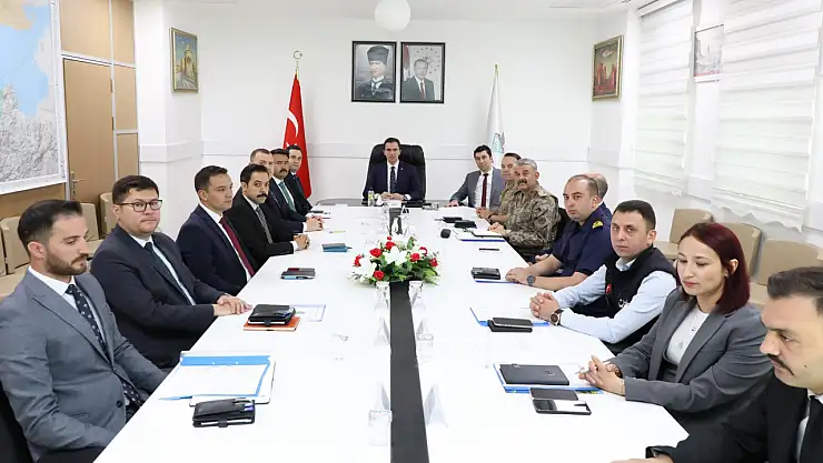 Bitlis'te İl Asayiş, Güvenlik ve İstihbarat Toplantısı Gerçekleştirildi