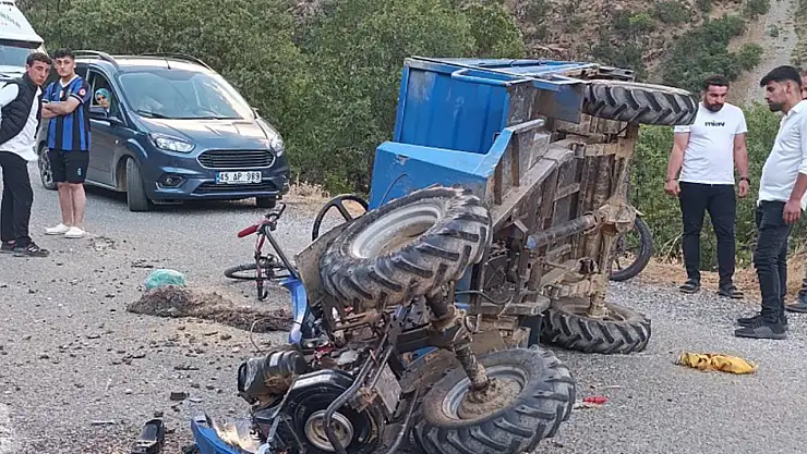 Bitlis'te Pat Pat Aracı Devrildi: 7 Kişi Yaralandı