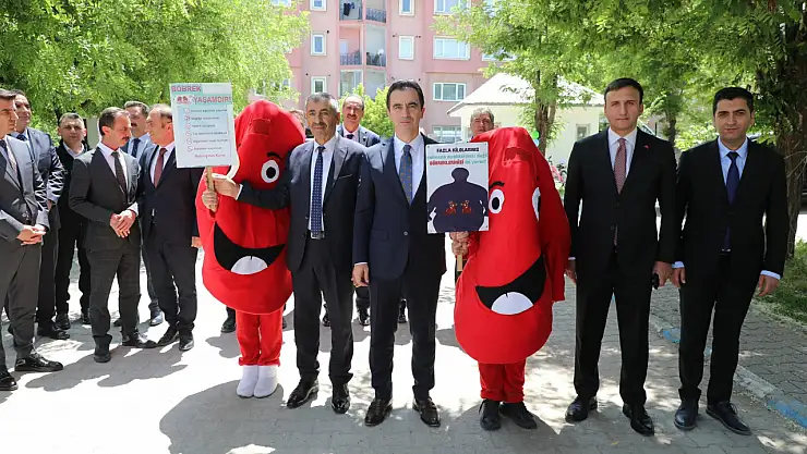 Bitlis'te Sağlıklı Gelecek İçin Etkinlik: Çocuklara Sağlık Bilgileri Veriliyor