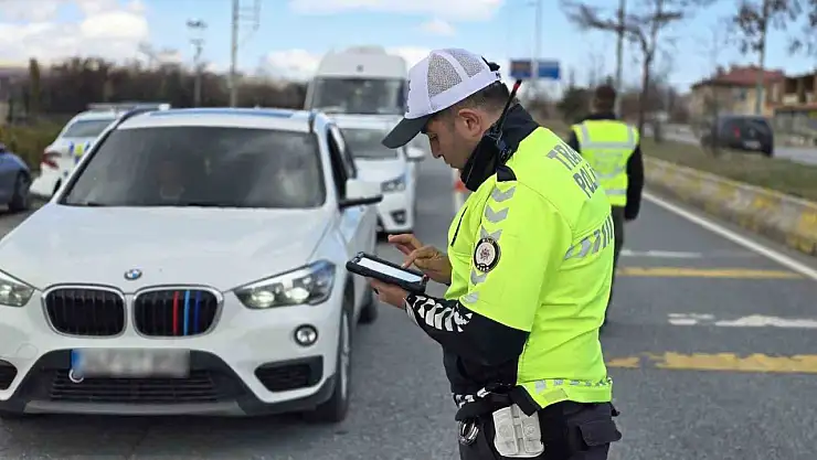 Bitlis'te trafik denetimleri hız kesmiyor