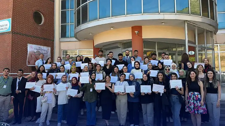 Bitlis'te Yenidoğan Canlandırma Programı (NRP) Eğitimi Başarıyla Tamamlandı