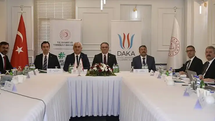 Bitlis Valisi Karakaya, DAKA 2025 Toplantısı'nda 2024 raporu ve 2025 projelerini görüştü