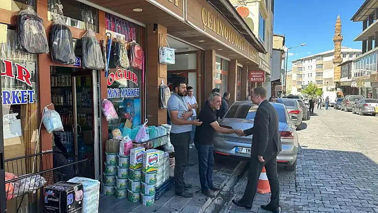 Bulanık Kaymakamı Koşansu, esnafı ziyaret ederek sorunları dinliyor ve halkla buluşmayı sürdürüyor